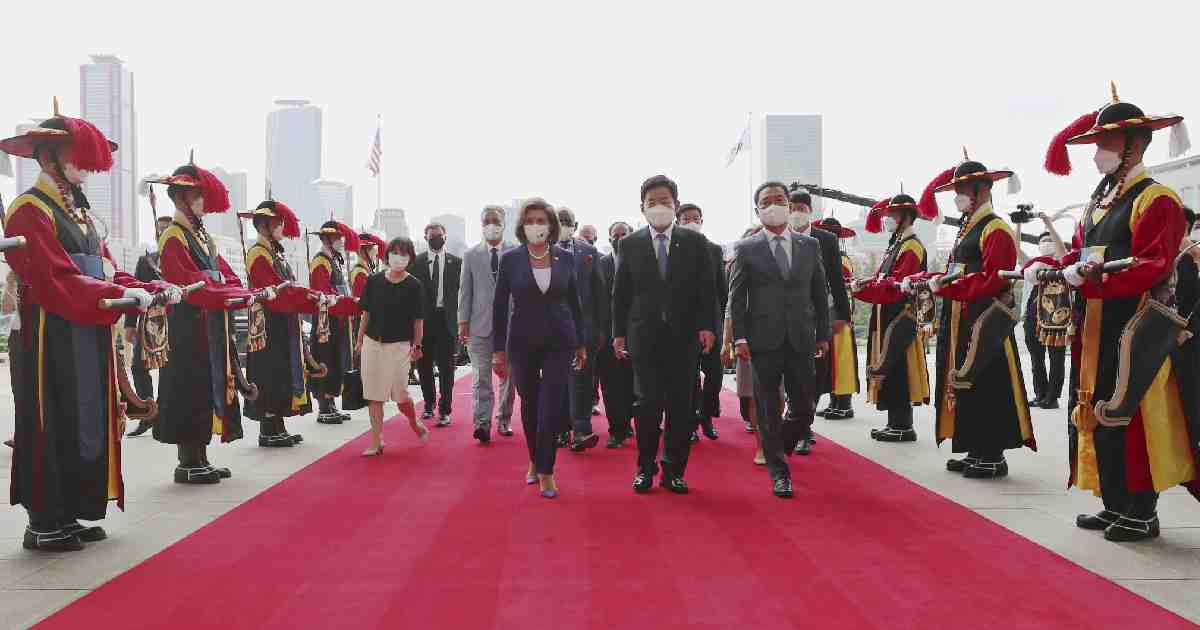 After Taiwan, Pelosi meets political leaders in South Korea